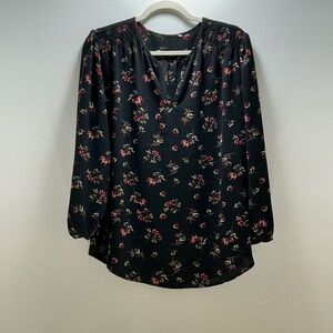 Women’s  Blouse EUC